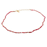 Collier doré en perles Miyuki rouges et roses 38 cm