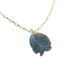 Collier doré poisson taillé dans la labradorite 42 cm