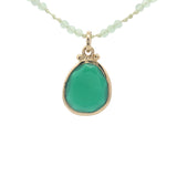 Collier doré onyx verte, prehnite et boules dorées 60 cm