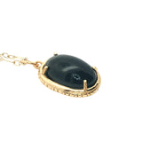 Collier doré onyx noire cabochon et scarabée doré 50 cm