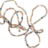 Collier doré perles en bois, perles colorées et noeuds beige 90 cm