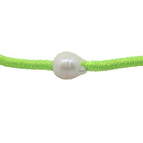 Bracelet doré cordon vert fluo perle de culture