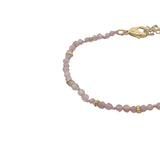 Bracelet doré tourmaline rose et petites perles dorées