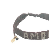 Bracelet brésilien doré fil tissé marron foncé et crème "amore"