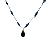 Collier doré fil noir orné d'onyx noir et lapis 42cm