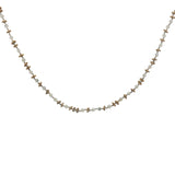 Collier doré perles blanches, couronnes dorées et noeuds blancs 42 cm