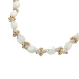 Collier doré perles nacre et couronnes dorées 42 cm