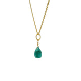 Collier doré petite goutte emeraude facettée