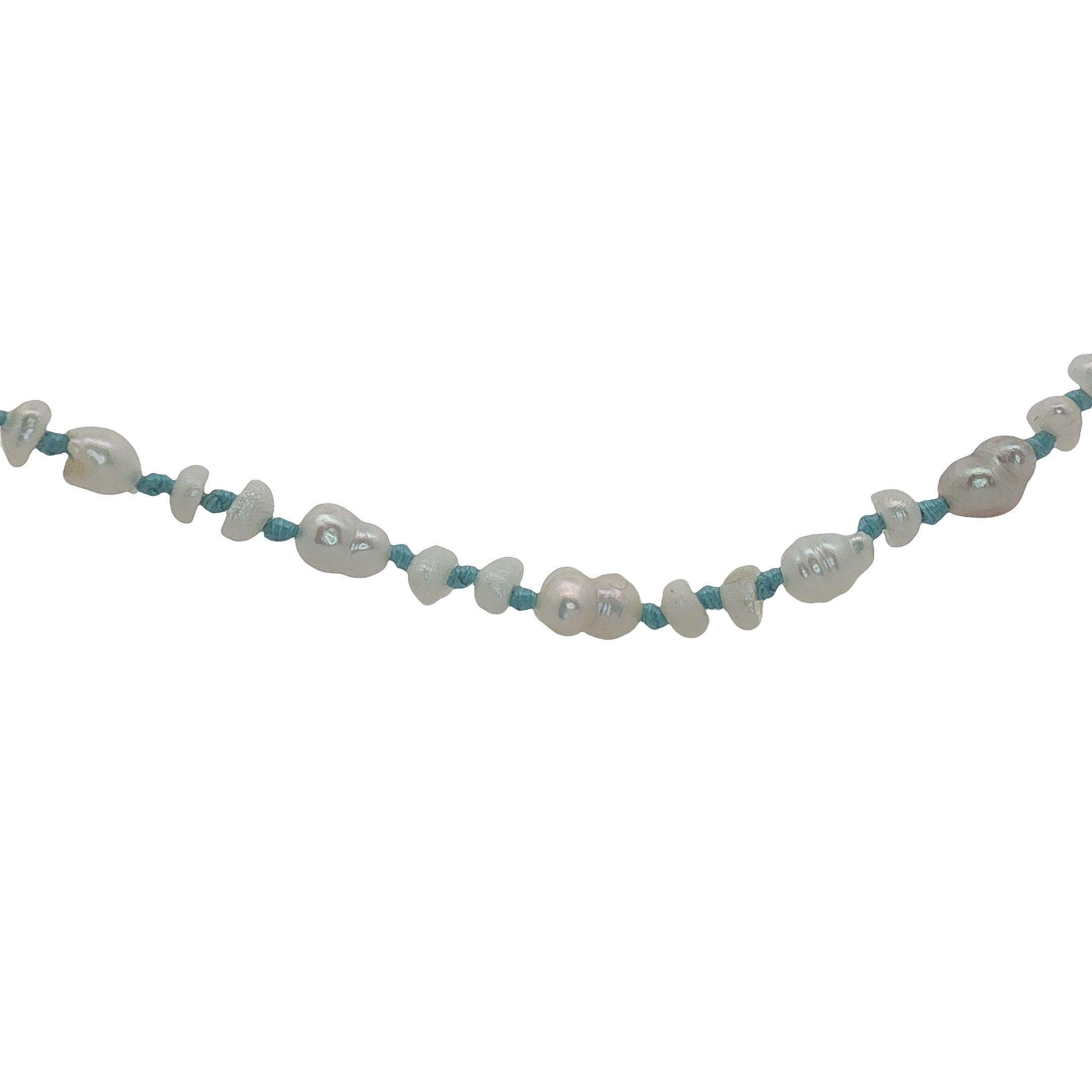 Collier doré petites perles de culture et fil turquoise 75 cm