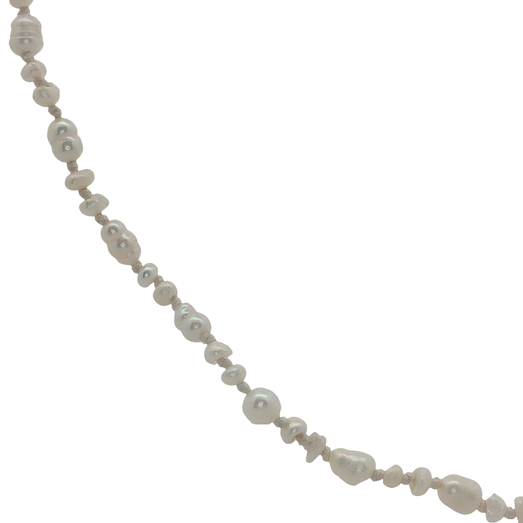 Collier doré petites perles de culture et fil blanc 75 cm