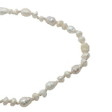 Collier doré petites perles de culture et fil blanc 75 cm