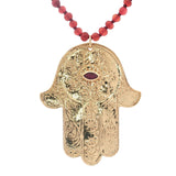 Collier doré en corne rouge main de Fatma avec onyx rouge 75 cm