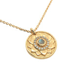 Collier doré médaille fleur labradorite et zircons 42 cm