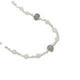 Collier doré avec pierre de lune, labradorite et noeuds blancs 60 cm