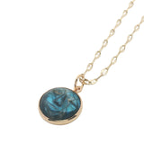 Collier doré médaille visage en labradorite 42 cm