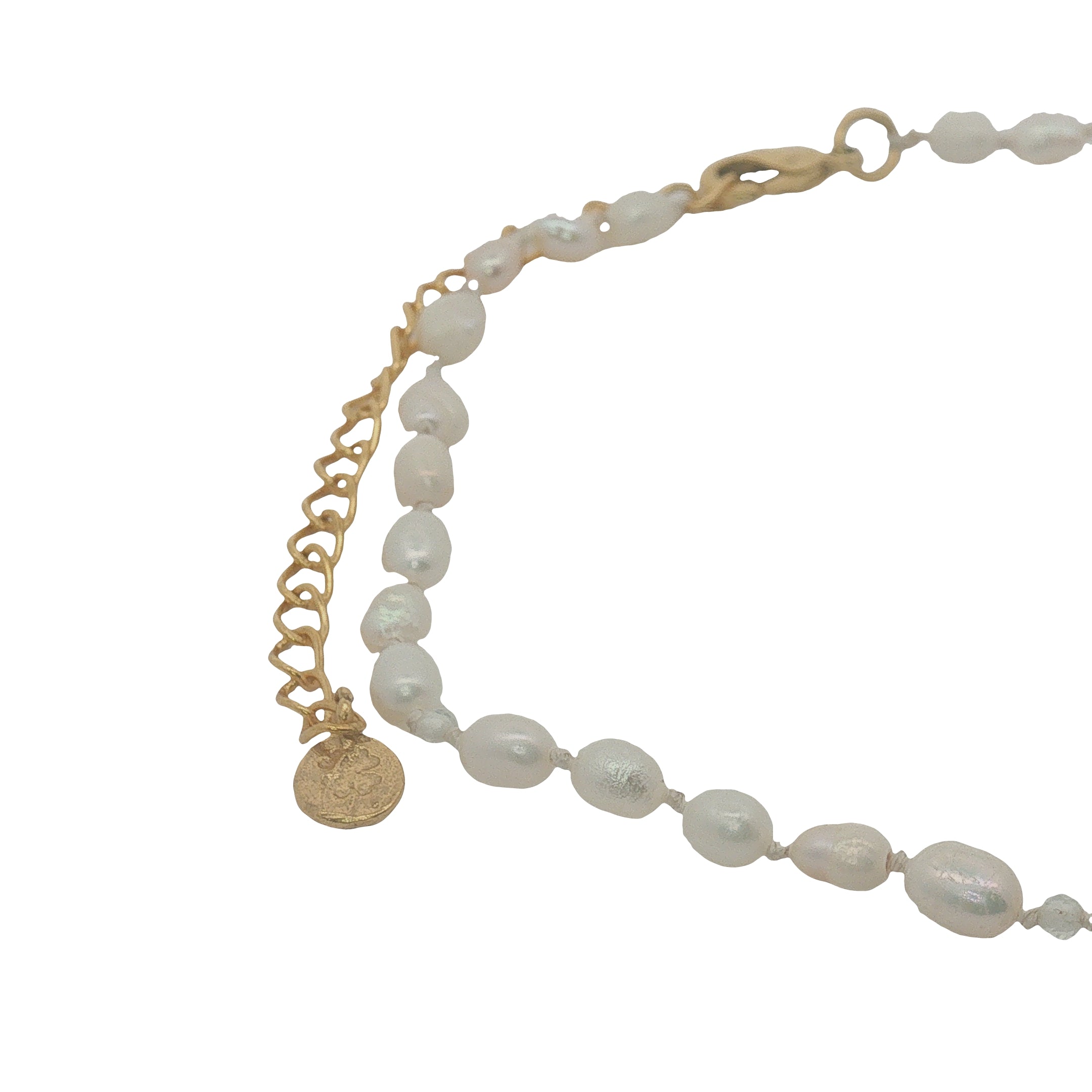 Chaine de cheville dorée perles de culture, prehnite et noeuds blancs