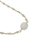 Collier doré chaine rosary en labradorite avec pierre de lune au centre