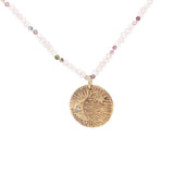 Collier doré quartz rose tourmaline médaille lune et étoile des vents 42 cm