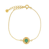 Bracelet doré médaille ronde striée avec onyx verte et zircons blancs