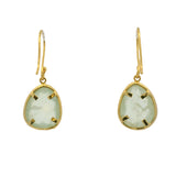 Boucles d'oreilles dormeuses dorées en prehnite