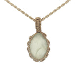 Collier doré Johri bazaar prehnite et fil doré 42 cm
