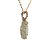 Collier doré Johri bazaar prehnite et fil doré 42 cm