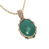 Collier doré Johri Bazaar onyx verte et fil doré 42 cm