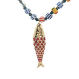 Collier poisson doré émail rouge perles multicolores 90 cm