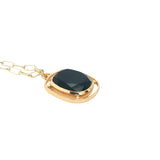 Collier doré médaillon ovale ajouré avec onyx noire 50 cm