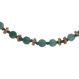 Collier doré perles vertes avec couronnes dorées 75 cm