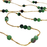 Collier fil doré et pierres naturelles
