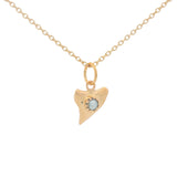 Collier dent de requin dorée avec perle de culture 42 cm