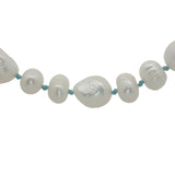 Collier doré perles de culture,de différentes tailles avec noeuds turquoise 60 cm