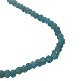 Collier doré avec pierres facettées en apatite bleue 40 cm