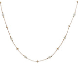 Collier sur fil doré perles de culture et couronnes dorées 60 cm