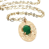 Collier doré ovale martelé onyx verte 60 cm