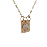 Collier doré plaque avec oeil en pierre de lune 50 cm