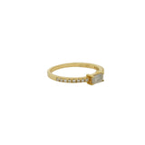 Bague dorée fine pierre carrée et zircons