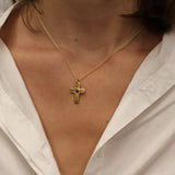 Collier doré pendentif croix et pierre ronde