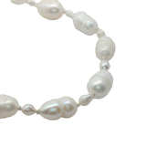 Collier doré alternance petites et grandes perles de culture avec noeuds blancs 42 cm