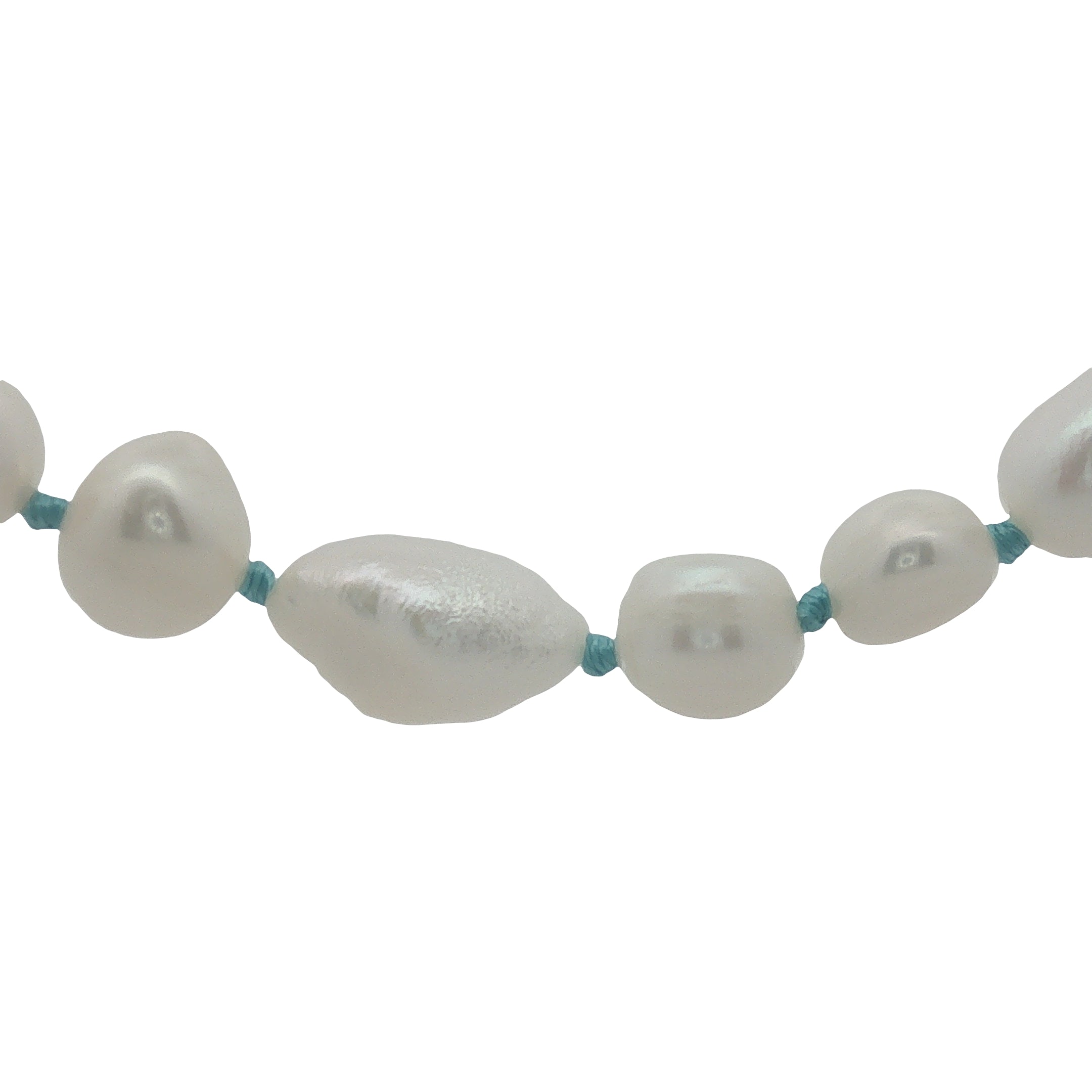 Collier doré perles de culture de différentes tailles avec noeuds turquoise 42 cm