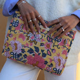 Grande pochette de voyage jaune & fleurs roses