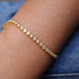 Gold tennis bracelet with 2.5mm zircons