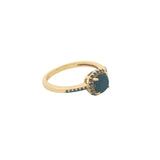 Bague dorée solitaire pierre carrée avec zircons