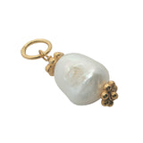 Charms doré perle de culture et couronnes dorées