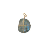 Charms doré labradorite ovale facettée entourée d'un fil doré