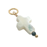 Charms doré croix en nacre avec tourmaline