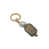Charms doré labradorite rectangulaire et perle de culture