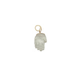 Charms doré main de Fatma taillée dans de la prehnite S