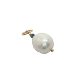 Charms doré perle de culture avec petite rubis zoisite